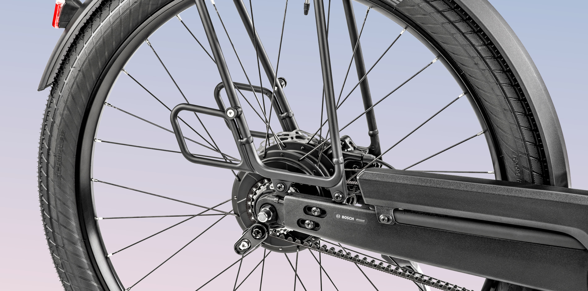 jon223el0000-j-jon-equipment-details-studio-1900x941